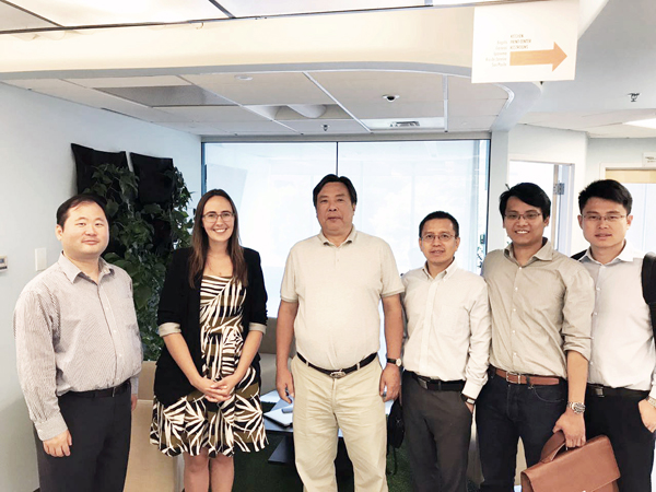 Chairman Mao rate team of the United States inspected the Boston Cambridge Innovation Center (CIC) incubator platform